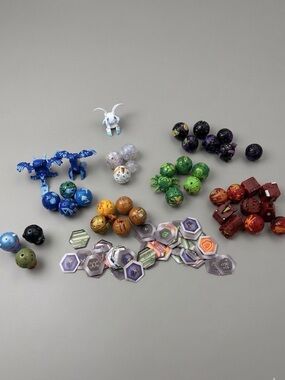 Huge 41-Bakugan Battle Planet Lot Bundle-Figures, Ultra Balls & BakuCores- Rare